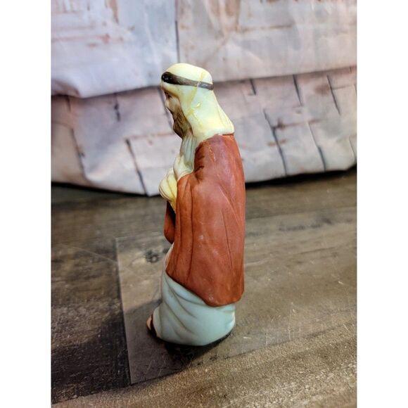 Roc Nativity wise man AS IS red robe gold Xmas Decor figure - Picture 2 of 7